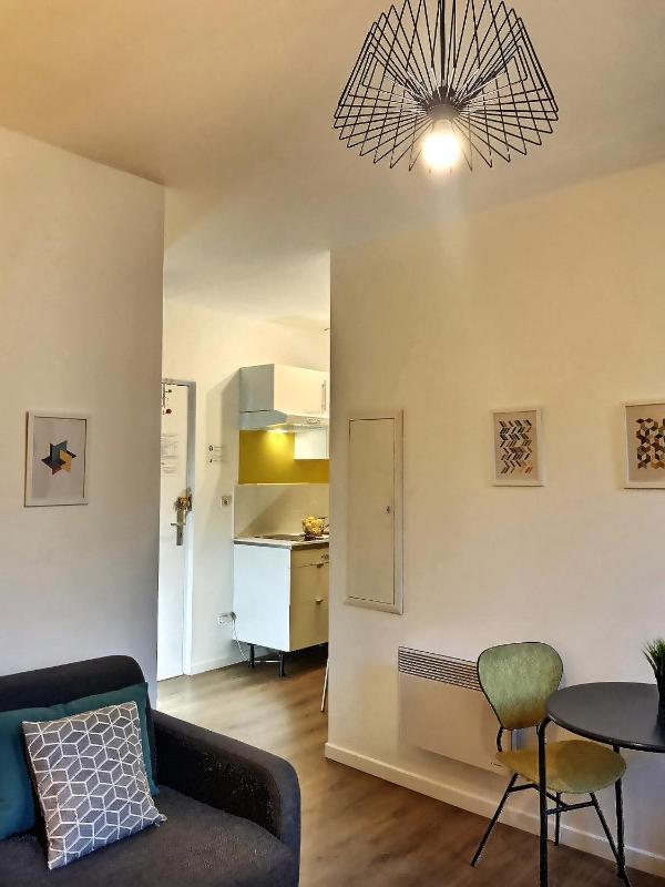 One-Bedroom Apartment image 3