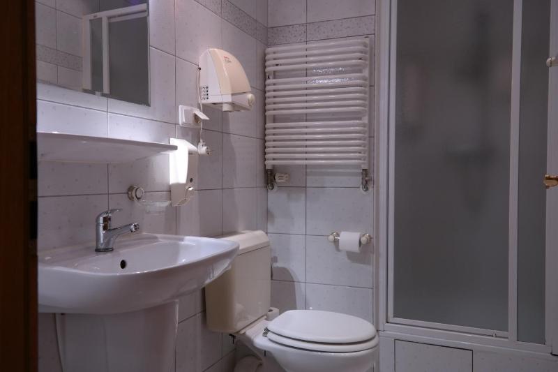 Superior Double Room with Sofa image 3