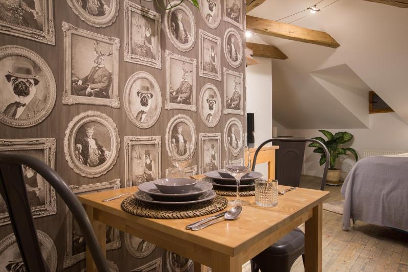 Gigantic Boho Chic 3 Bedroom 3 Bathroom Loft with Hanging Chair - image 7