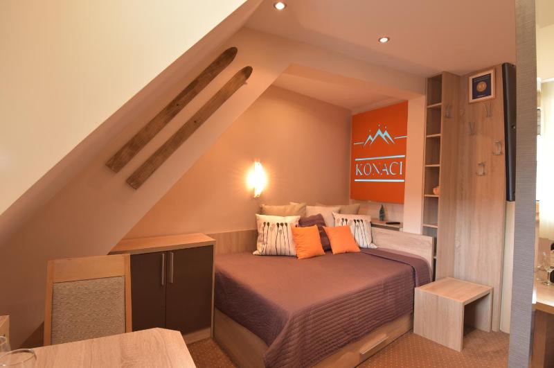 Apartment with Mountain View image 4