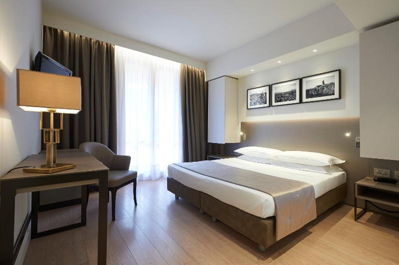 Superior Double Room image 1