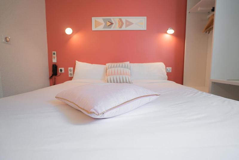 Superior Double Room image 4