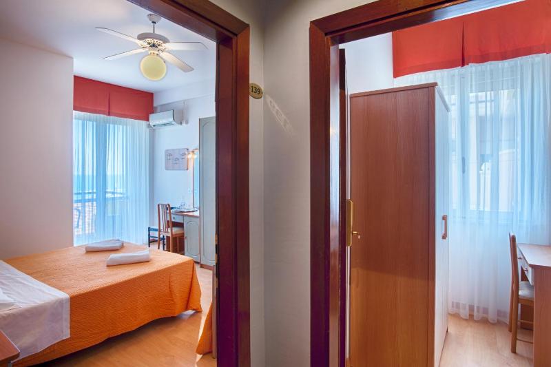 Hotel Mirabel - image 15