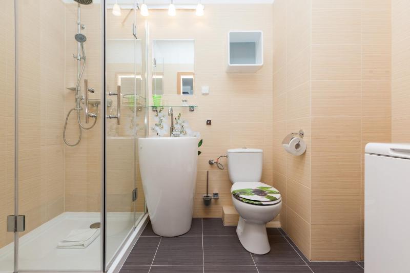 Platan Apartments Świnoujście Center IV by Noclegi Renters - image 9