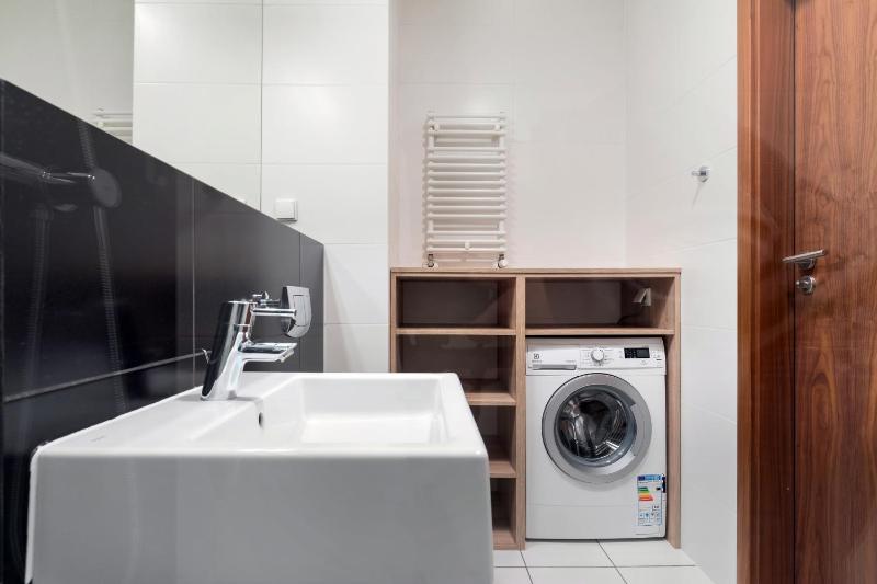 Platan Apartments Świnoujście Center IV by Noclegi Renters - image 29