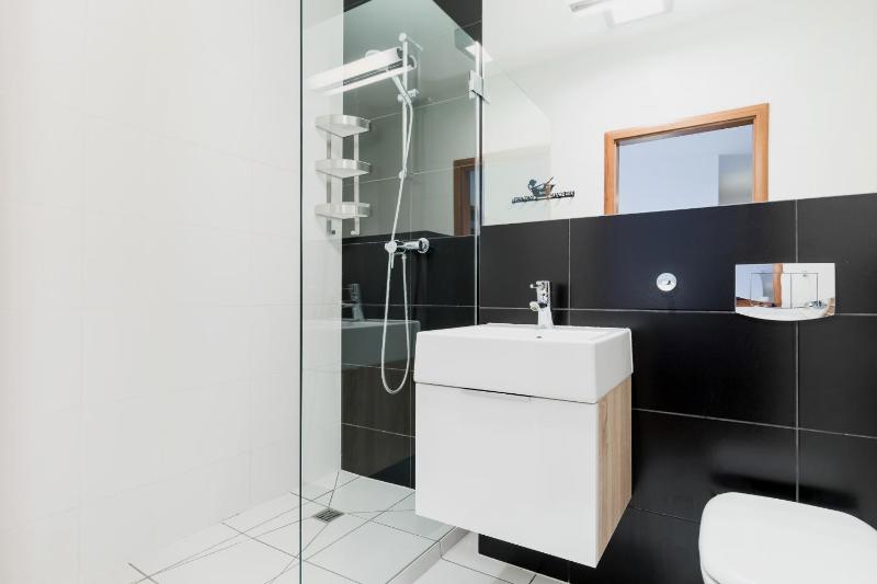 Platan Apartments Świnoujście Center IV by Noclegi Renters - image 44