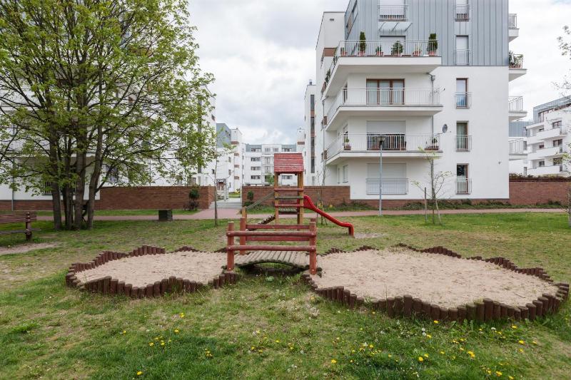 Platan Apartments Świnoujście Center IV by Noclegi Renters - image 3