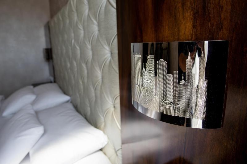 Superior Suite image 2