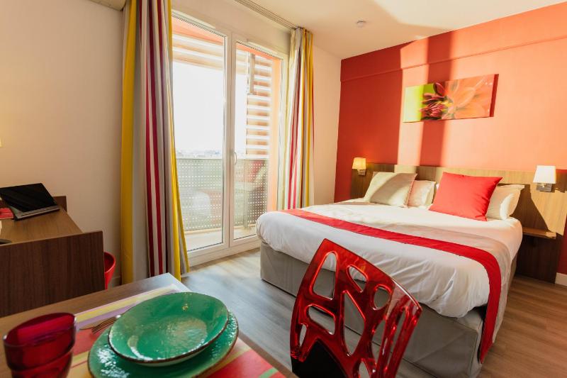 Appart-Hotel Mer & Golf City Perpignan Centre - image 9