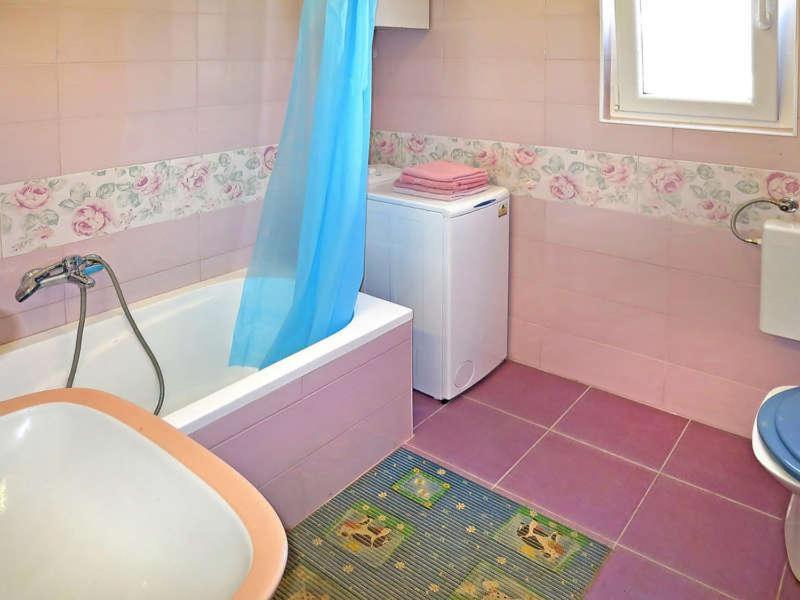 House Katuri 1059 - image 24