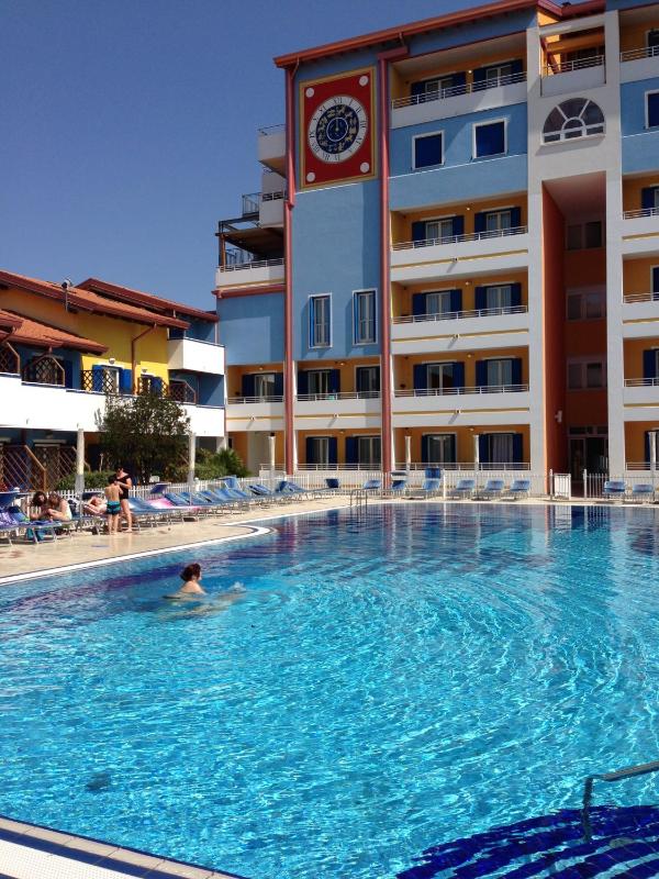 Villaggio Hemingway - Family Aparthotel - image 26