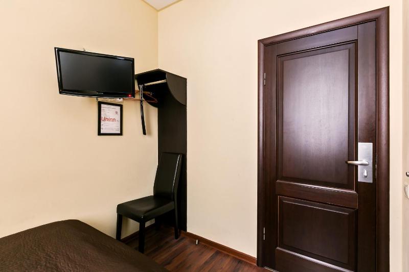Economy Double Room image 2