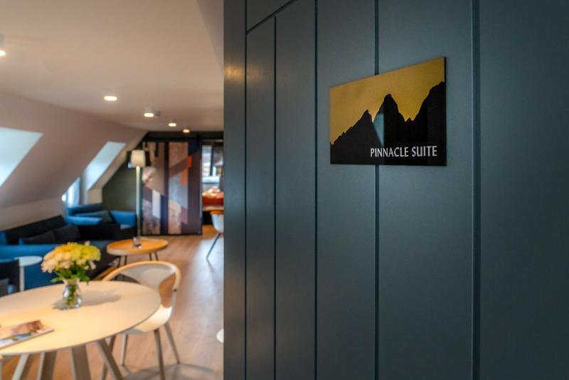 Superior Suite image 2