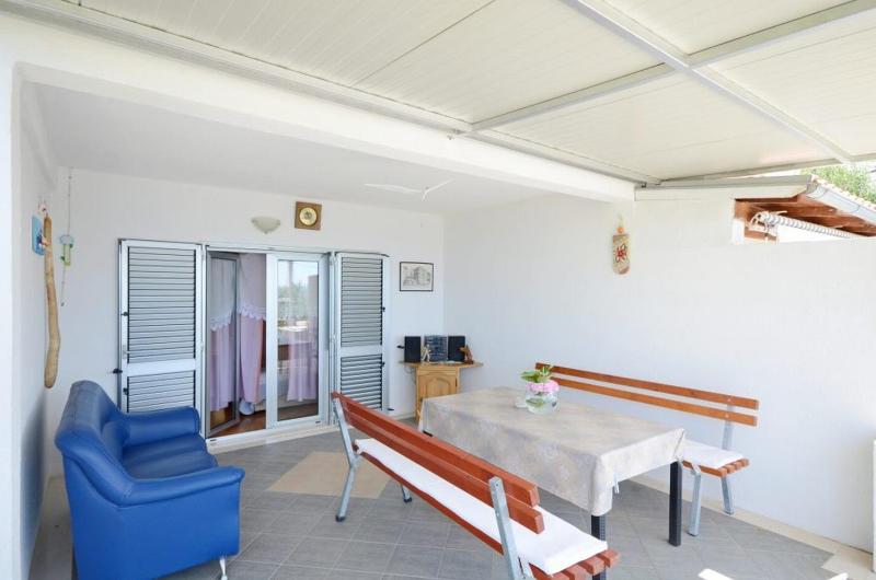 Apartment with Terrace image 3