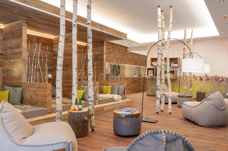 Deluxe Double Room image 4