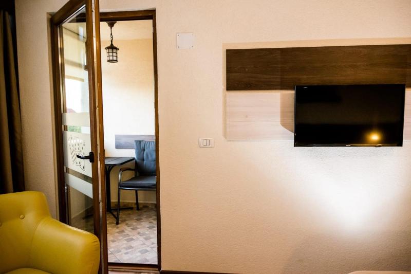 Single Room image 4