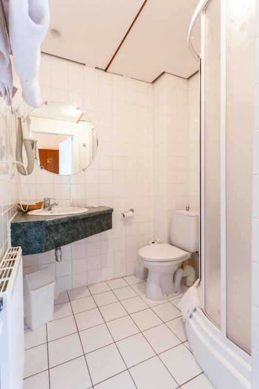 Double Room with Sea View image 4
