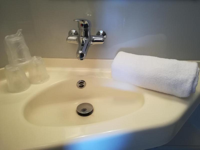 Double Room with 1 Double Bed image 4