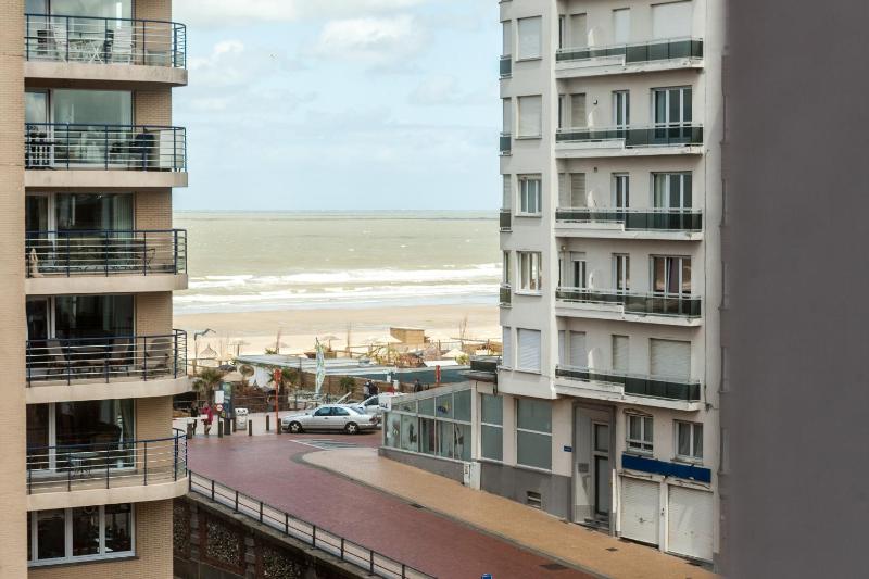 Malecot Hotel by F-Hotels - image 3