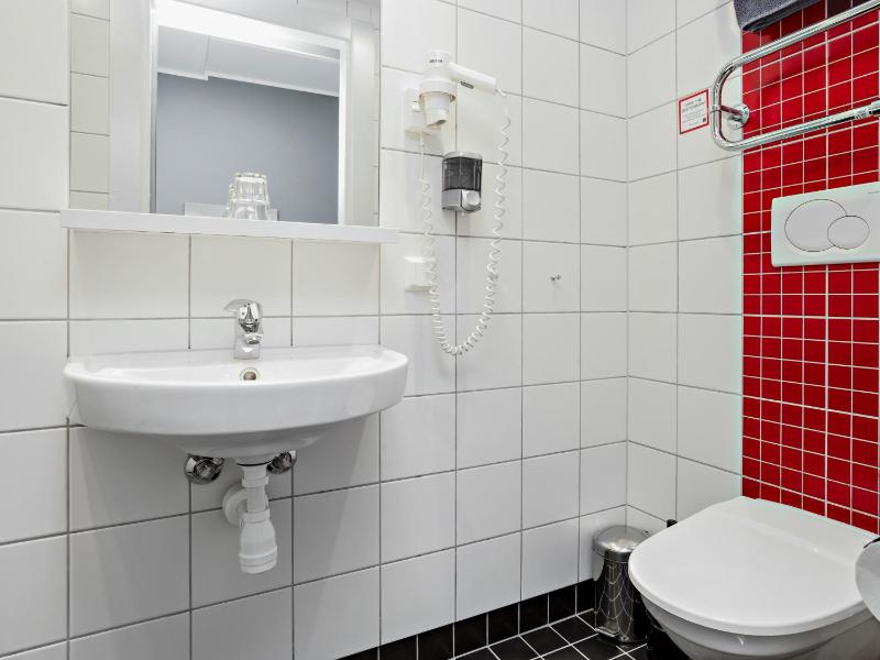 Economy Single Room without Window image 1
