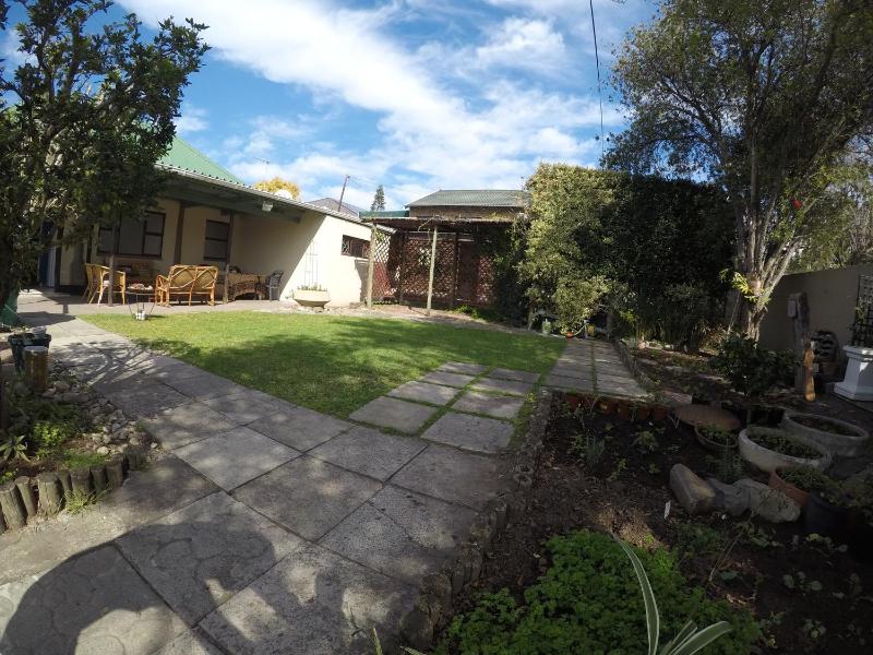 Selborne Bed and Breakfast - image 12