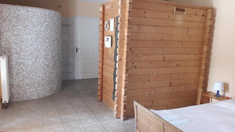 King Room - Disability Access image 2