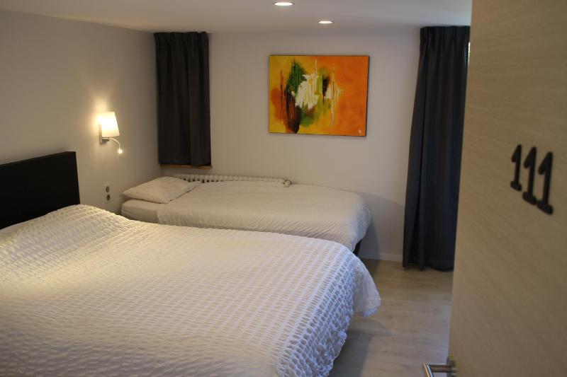 Quadruple Room image 4