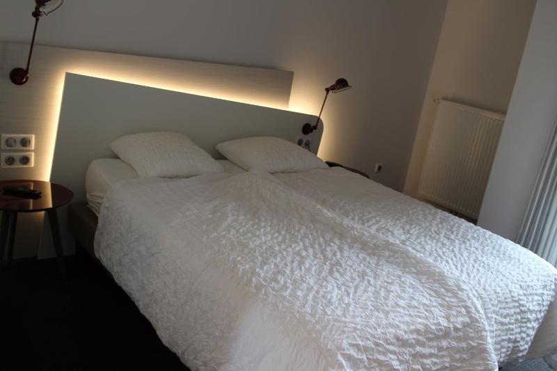 Superior Double Room image 3