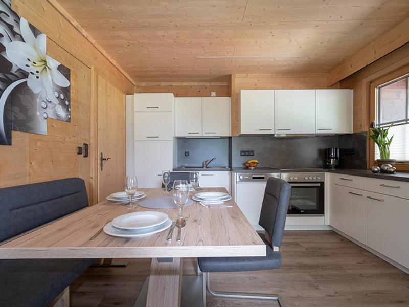 One-Bedroom Apartment image 1