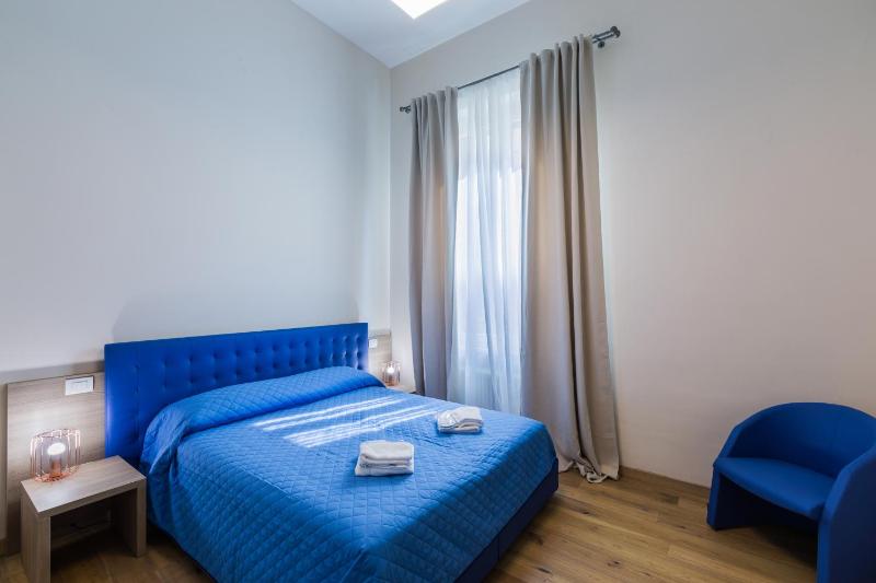 Deluxe Triple Room image 2