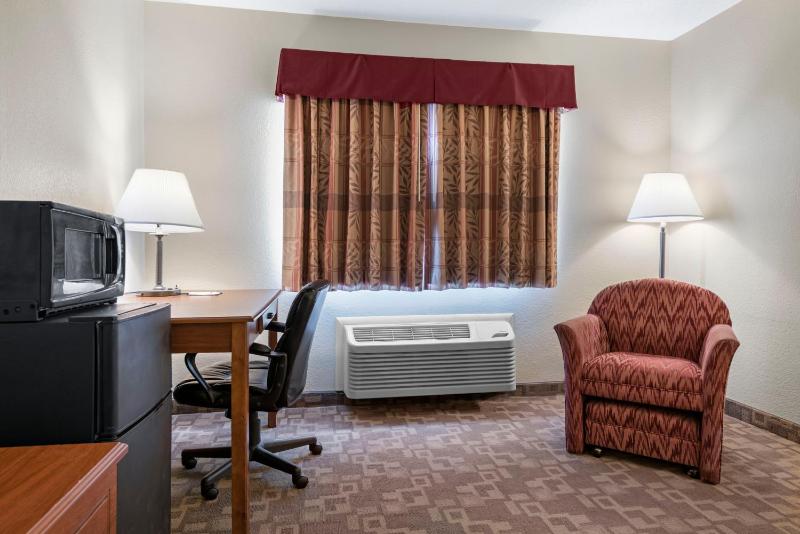 King Room - Non-Smoking image 2