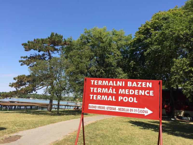 Deluxe Double or Twin Room with Balcony image 2