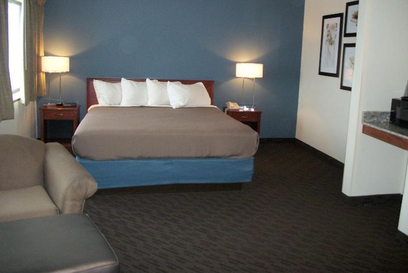 Deluxe King Room - Non-Smoking image 3