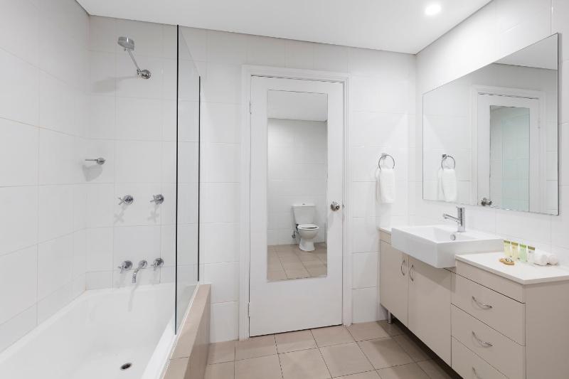 Studio Apartment image 3