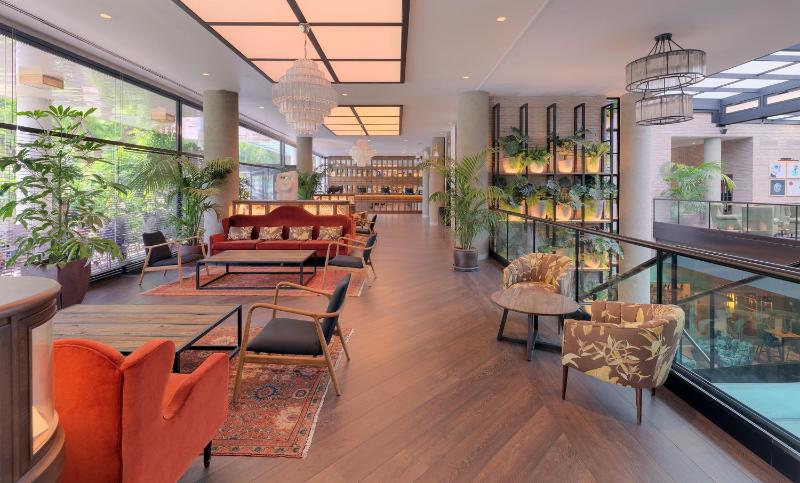 H10 Marina Barcelona Hotel - image 3