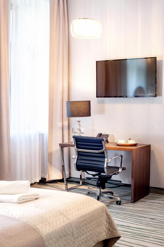 Standard Double Room image 4