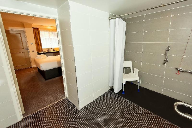 Double Room - Disability Access image 3