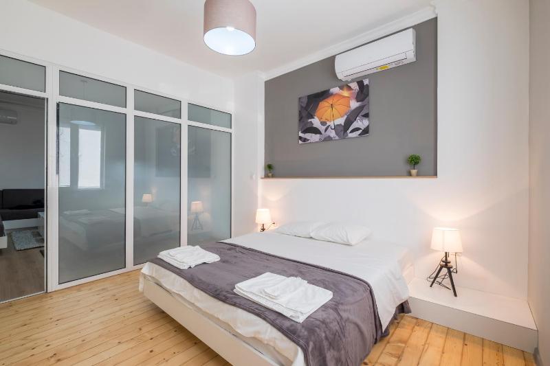 Apartment image 4