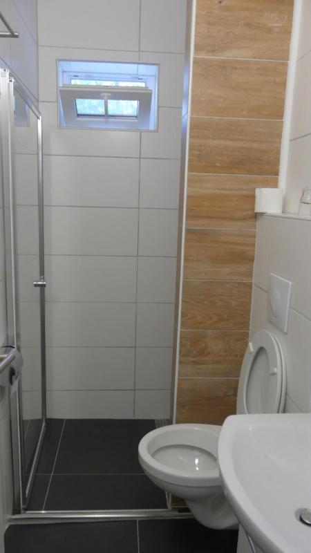 Triple Room with Bathroom image 1