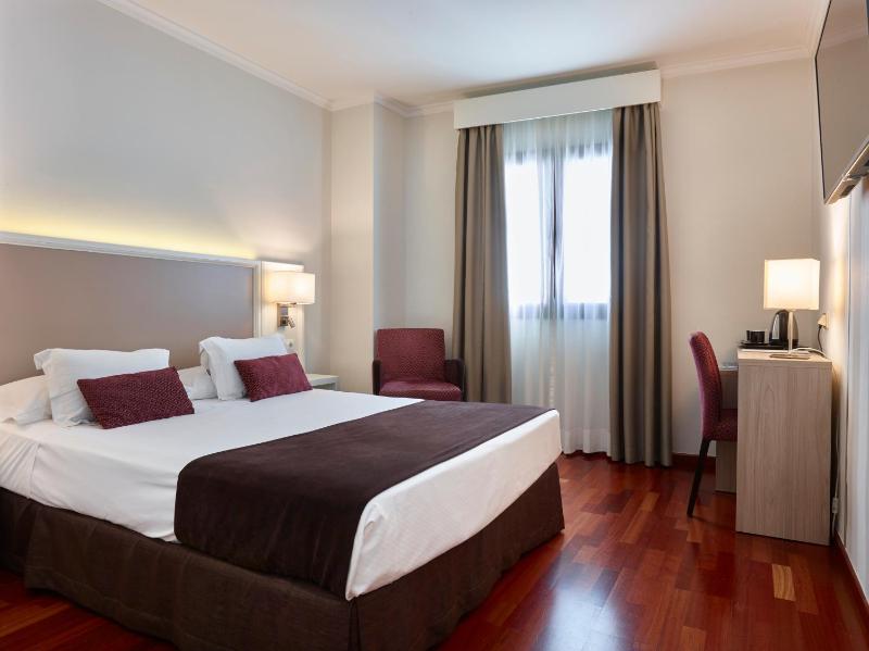 Hotel Maestranza - image 22