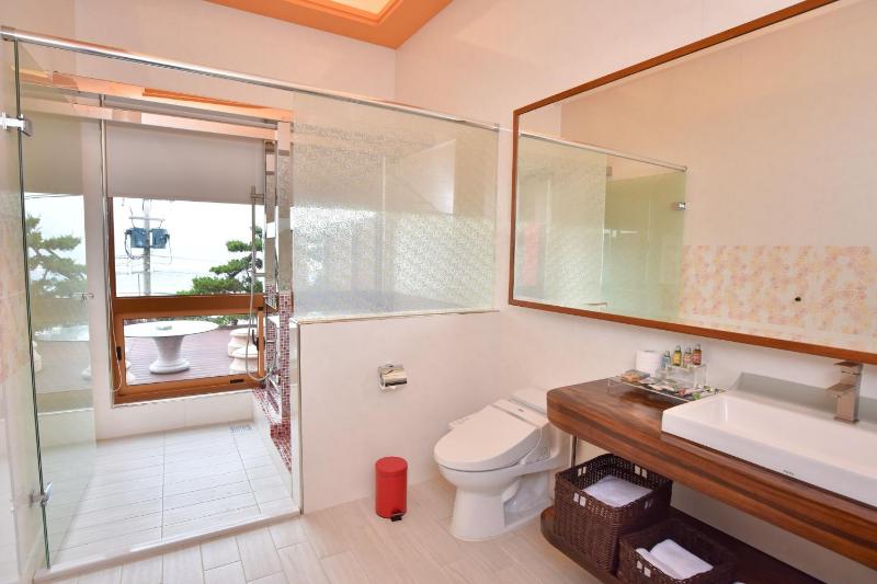 Rainbow Hill House彩虹山舍 - image 24