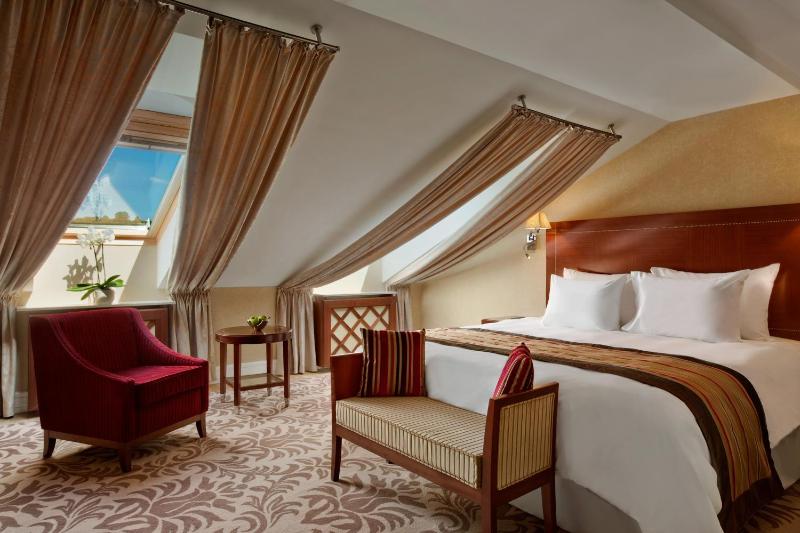 Grand Hotel Vilnius Curio Collection by Hilton - image 6