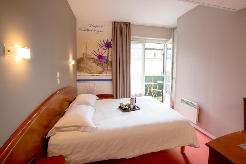 Superior Double Room image 2