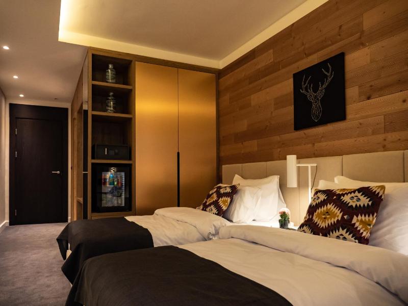 Twin Room image 3