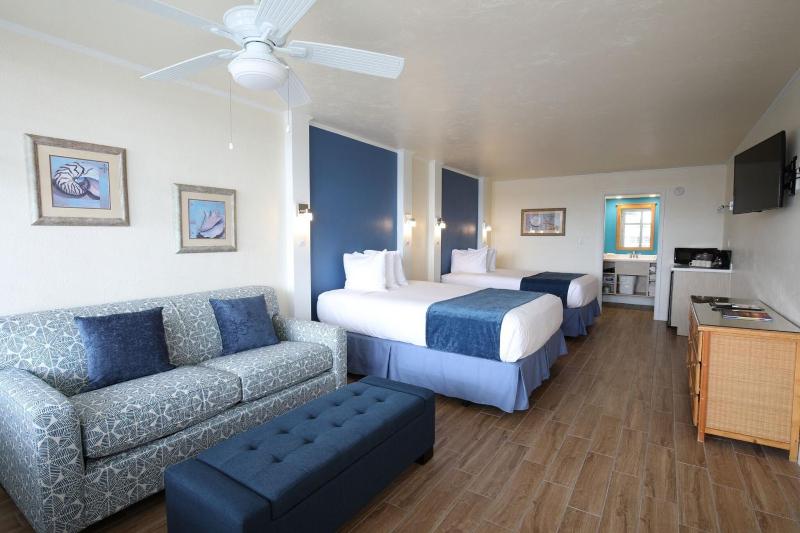 Resort View East Queen Room with Two Queen Beds image 3