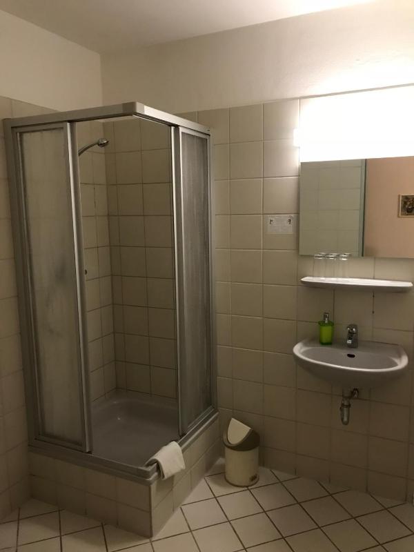 Classic Triple Room image 2