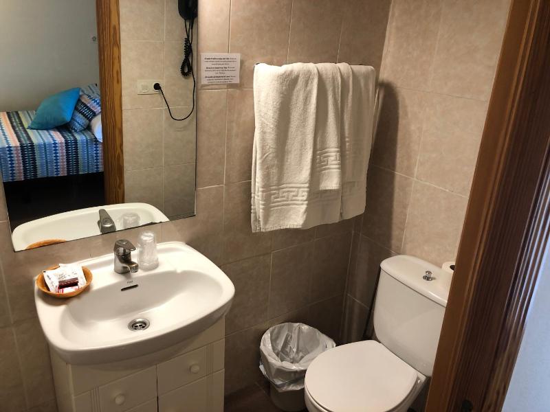 Triple Room image 4
