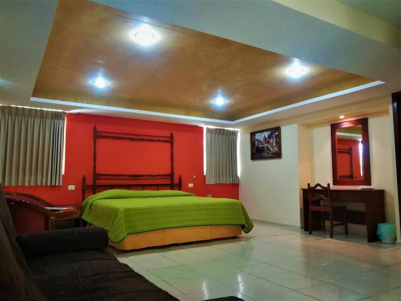 Hotel El Marques - image 4