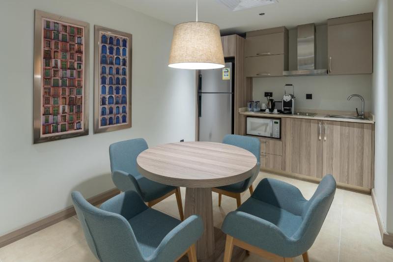 Junior Suite with Lounge Access image 2