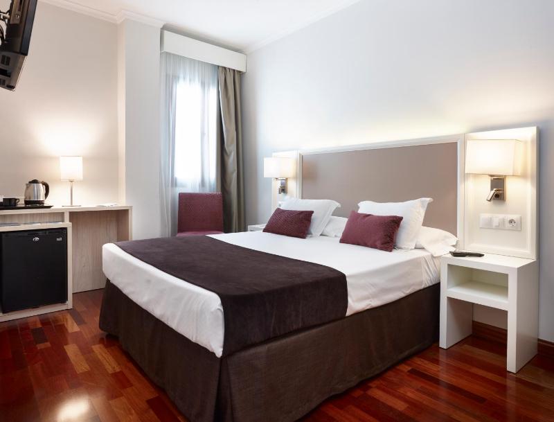 Hotel Maestranza - image 11